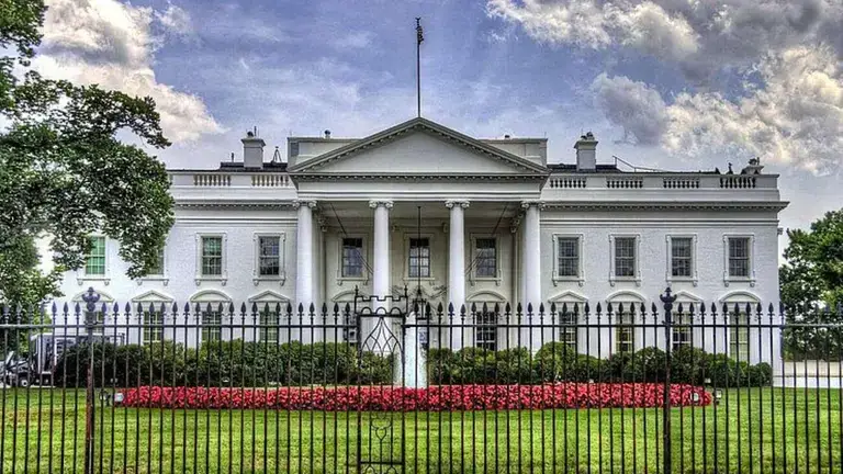 Технологічний локдаун у США: урядова зупинка паралізувала запуск нових ґаджетів