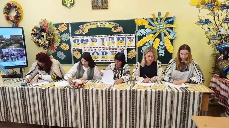 Оприлюднили правильний текст Радіодиктанту-2025 “Треба жити!”