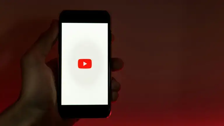 Скільки можна заробити на 10 тисячах переглядів на YouTube у 2025 році