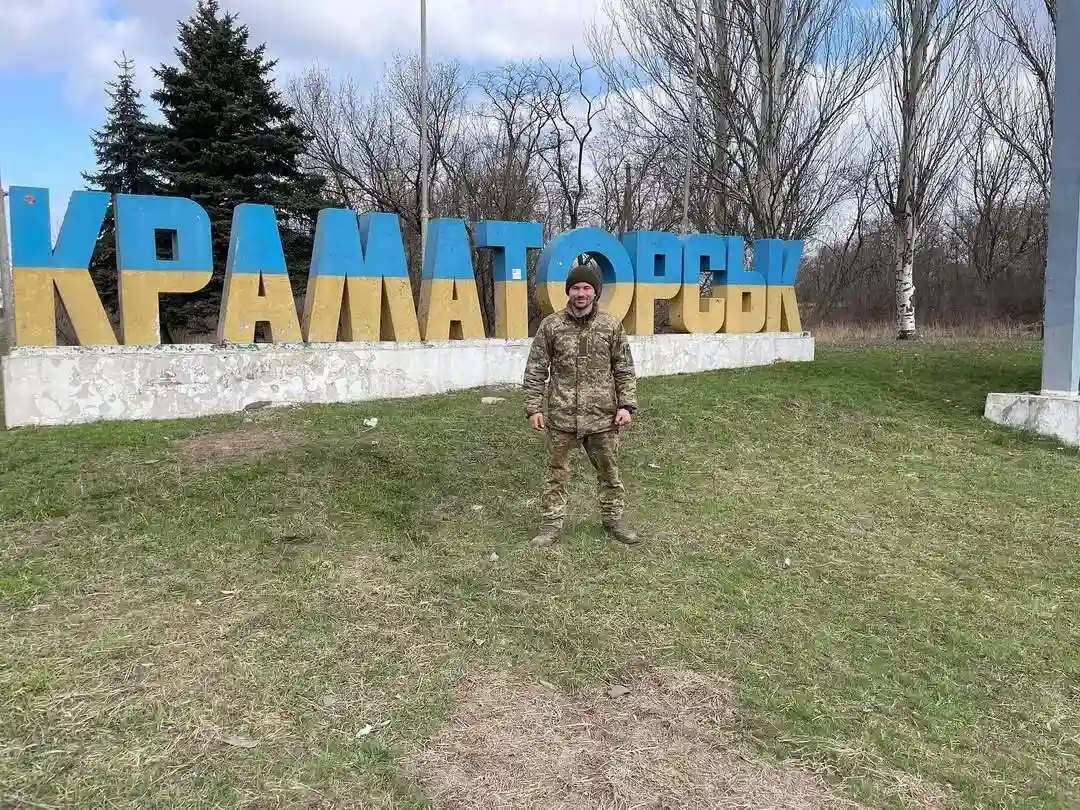 МС Петя знову привернув увагу: артист у прямому ефірі різко висловився про мобілізацію чоловіків