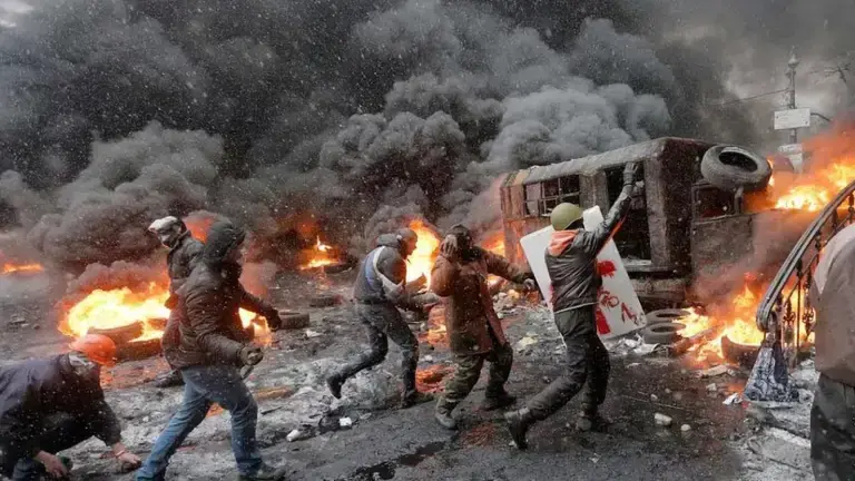 Три фільми про Майдан, які повертають у дні незламності