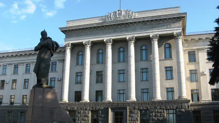 Луцькі університети визначили дати зимових канікул: графіки залишаються сталими попри блекаути