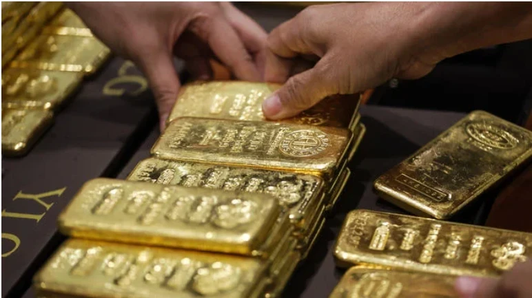 Росія активно продає свої золоті резерви, щоб підтримати рубль та бюджет