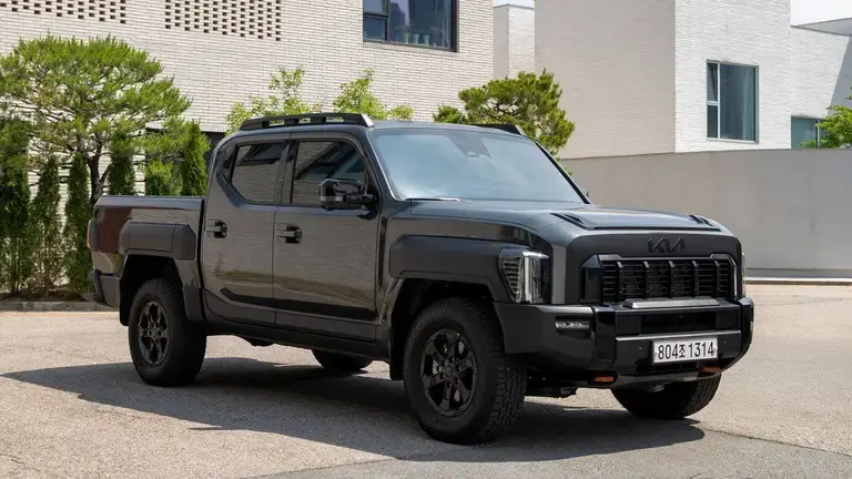 Американські тарифи зупиняють шлях пікапу Kia Tasman на ринок США