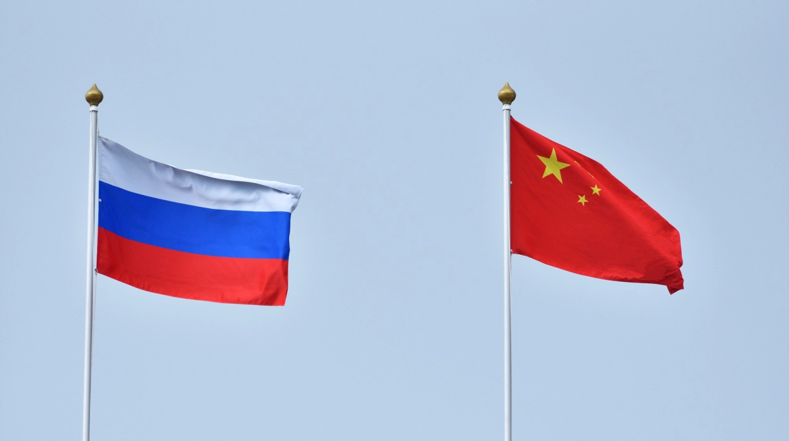 Торгівля РФ і Китаю вперше з 2022 року почала скорочуватись — розвідка України