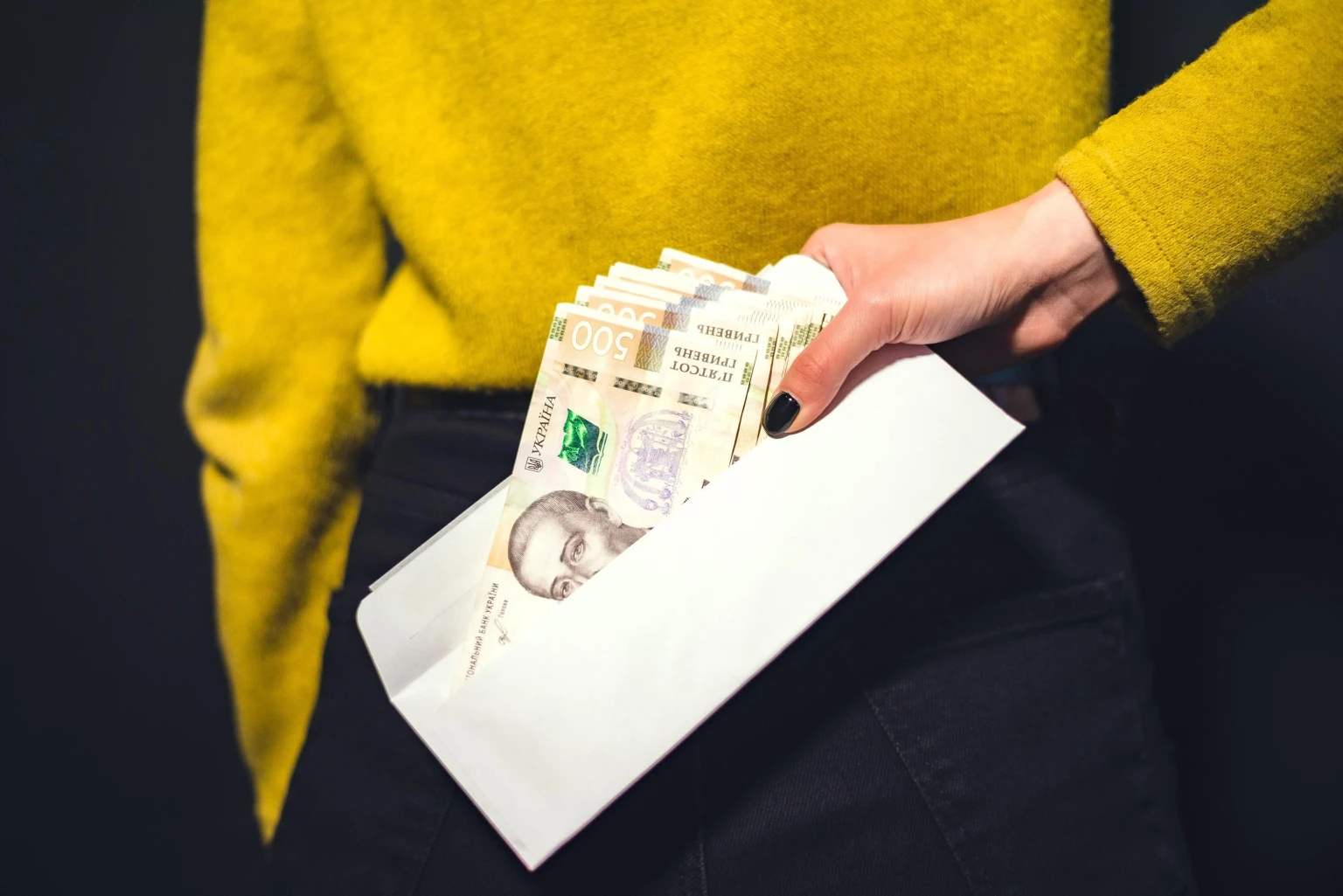 Зарплати в Україні: зростання середнього доходу та нові виклики на тіньовому ринку праці