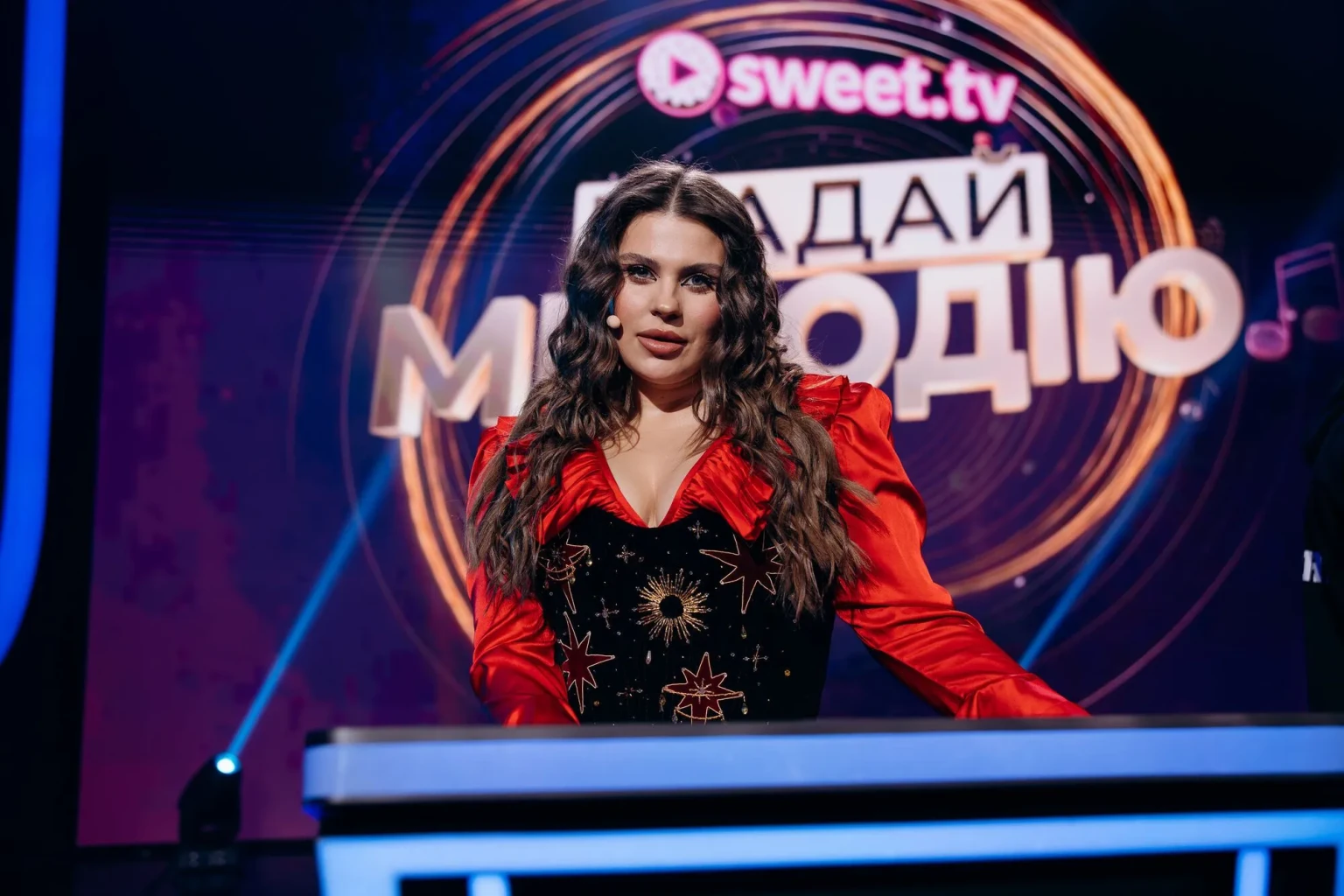 Музичний азарт та благодійність: SWEET.TV запустив шоу «Вгадай мелодію»